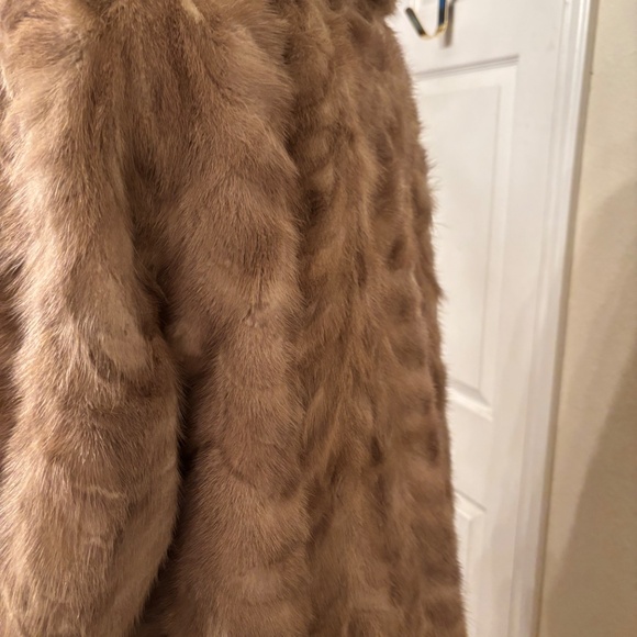 Natural real mink coat chest is approximately 45” - Picture 6 of 12